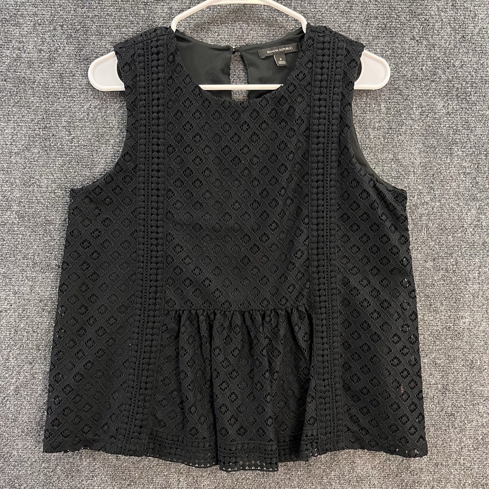 Banana Republic Sleeveless Black Crichet Lace Blouse, Size XS